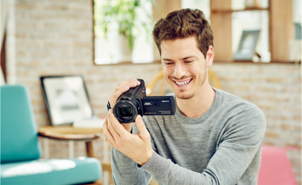 Sony FDR-AXP55 4K Handycam with Built-in projector Camcorder Black Sony FDR-AXP55 4K Handycam with Built-in projector Camcorder Black