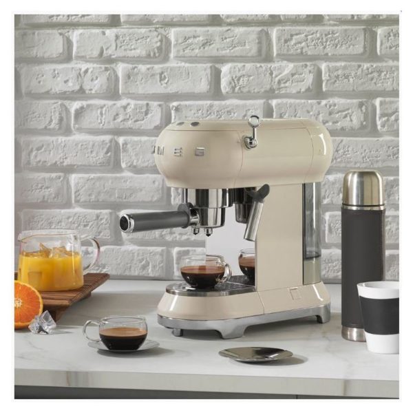Buy SMEG Espresso Machine ECF01CRUK Price, Specifications & Features