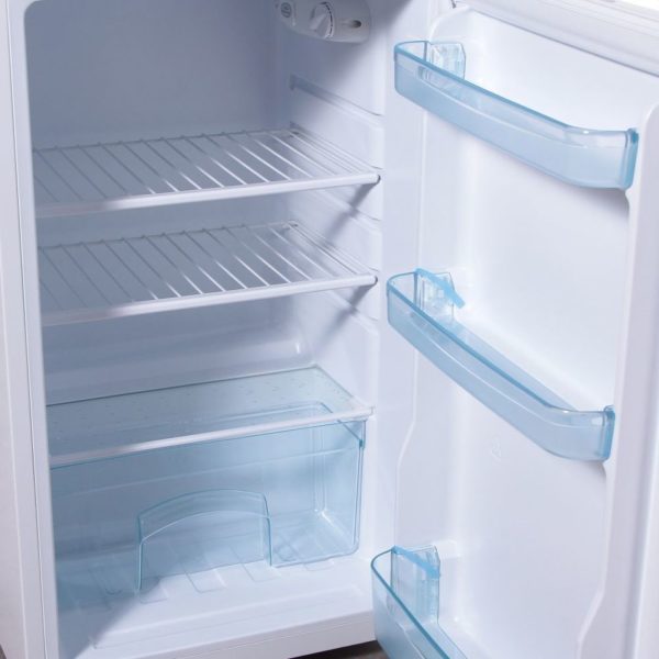 Super General Top Mount Refrigerator 170 Litres SGR175 Super General Top Mount Refrigerator 170 Litres SGR175