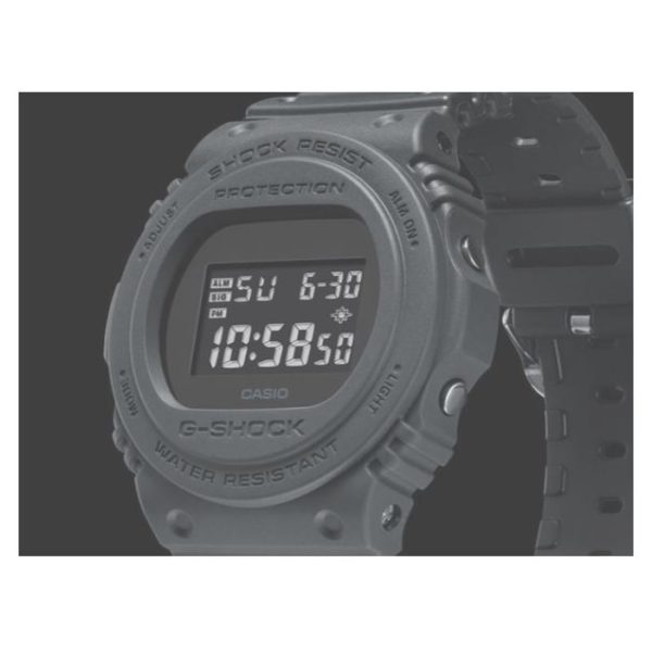 Casio DW-5750E-1B G-Shock Watch Casio DW-5750E-1B G-Shock Watch