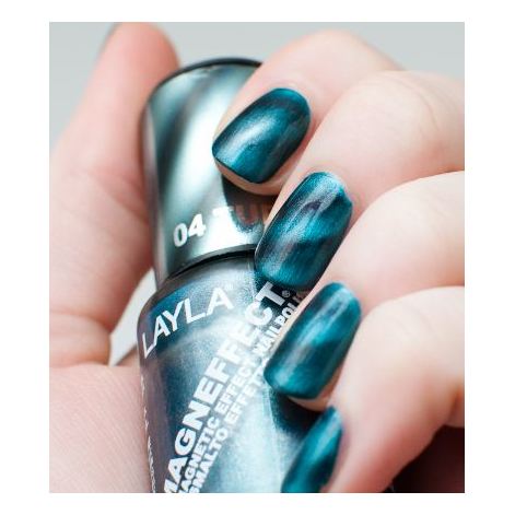 Layla Magneffect Nail Polish Turquoise Wave 004 Layla Magneffect Nail Polish Turquoise Wave 004