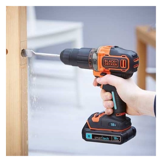 Black & Decker 18V Lithium-ion 2 Gear Smart Tech Hammer Drill BDCHD18KST-GB Black & Decker 18V Lithium-ion 2 Gear Smart Tech Hammer Drill BDCHD18KST-GB