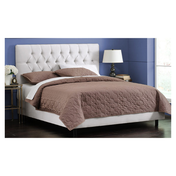 White Velvet Tufted Super King Bed without Mattress White White Velvet Tufted Super King Bed without Mattress White