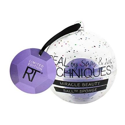Real Techniques Let It Snowball Ornament Cosmetic Sponge Real Techniques Let It Snowball Ornament Cosmetic Sponge