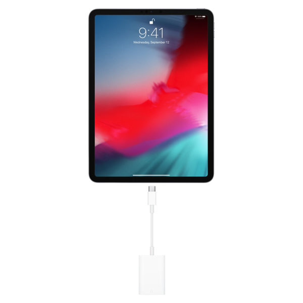 Apple USB-C to SD Card Reader MUFG2ZM/A Apple USB-C to SD Card Reader MUFG2ZM/A