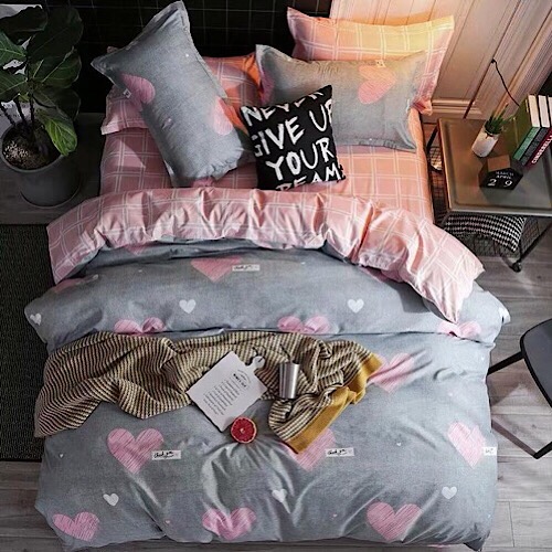 Single Size Hearts Design Bedding Set of 4 Pieces