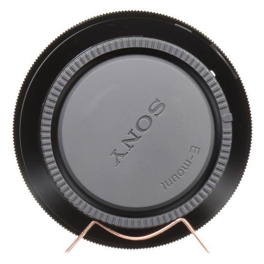 Sony FE 85mm f/1.8 Lens SEL85F18 Sony FE 85mm f/1.8 Lens SEL85F18