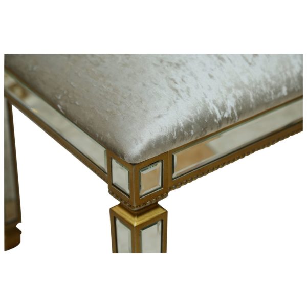 Pan Emirates Casazola Living Chair Pan Emirates Casazola Living Chair