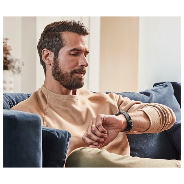 fitbit versa sharaf dg