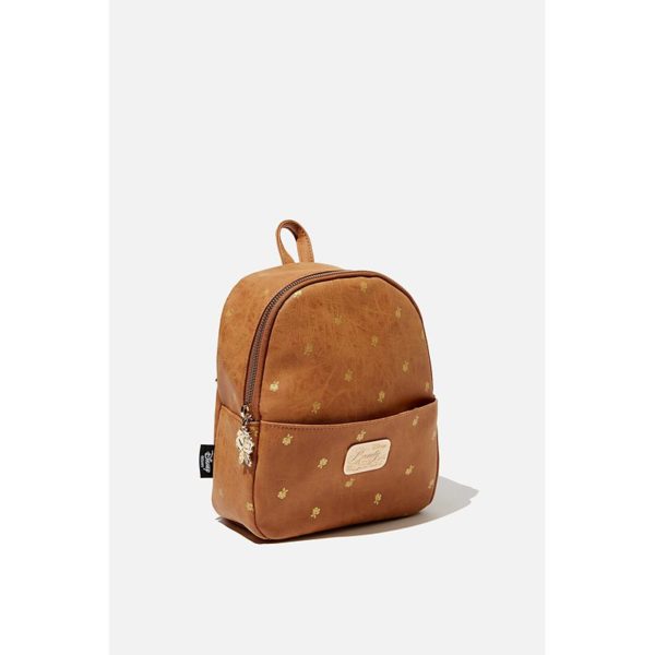 typo backpack