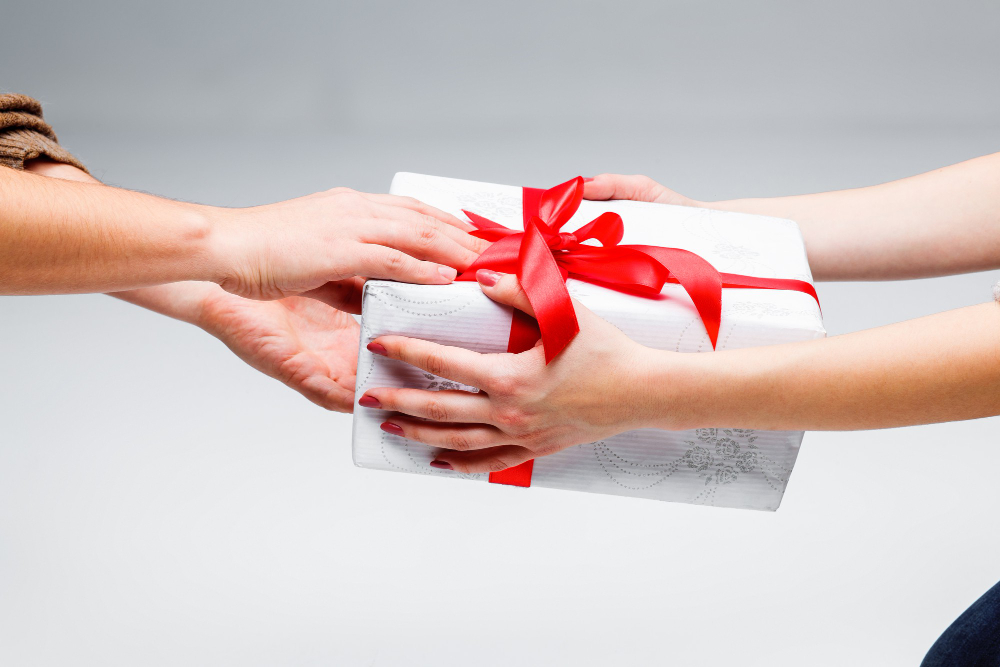 Gifts for Everyone at All Occasion - Sharaf DG UAE